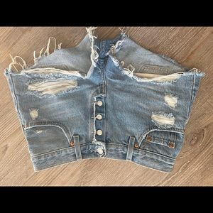 Levi’s 501 distressed shorts
